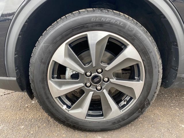 Used 2023 Ford Escape Platinum image 23