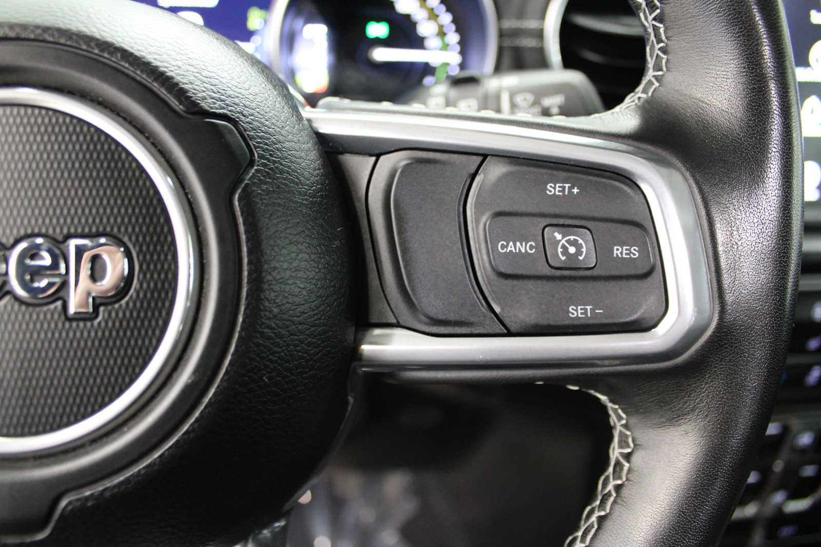 Used 2023 Jeep Wrangler Unlimited Sahara w/ Cold Weather Group AWD/4WD image 21