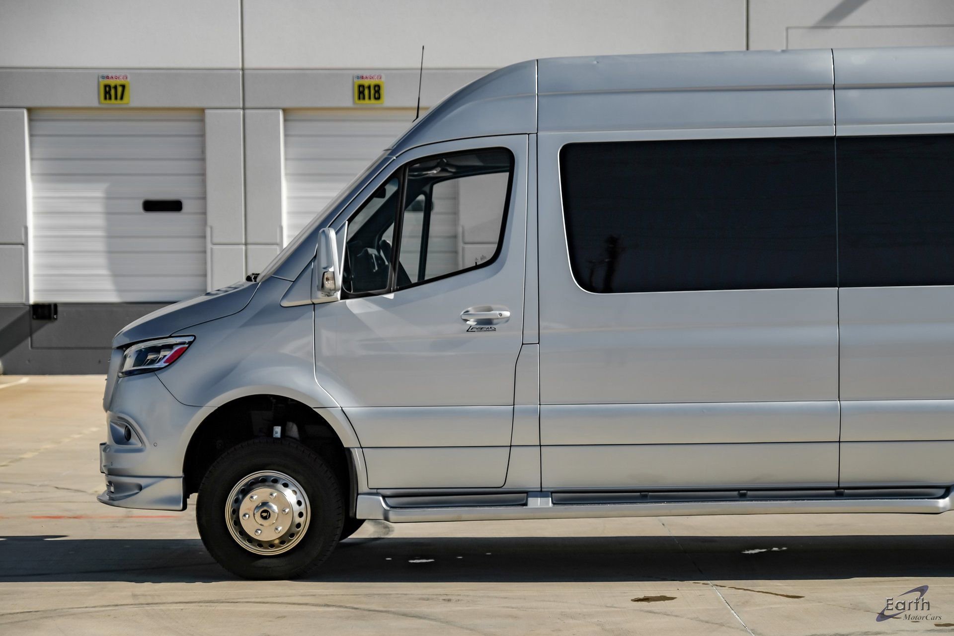 Used 2023 Mercedes-Benz Sprinter 3500 w/ Parking Package image 8