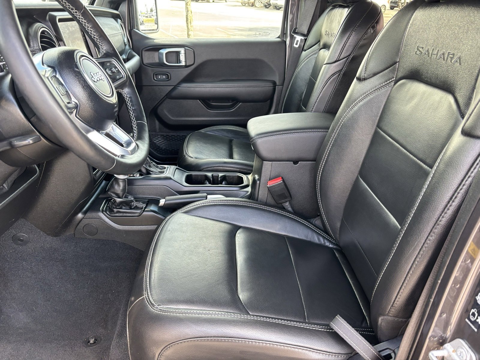 Used 2021 Jeep Wrangler Unlimited Sahara w/ Cold Weather Group image 15