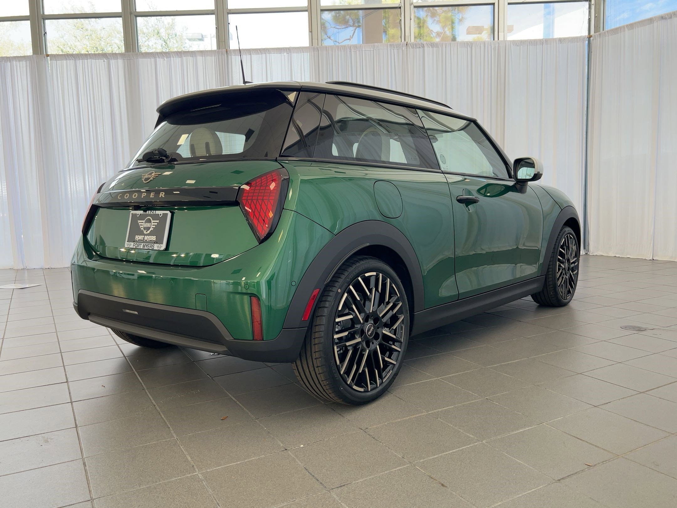 New 2026 MINI Cooper 2-Door Hardtop FWD image 9
