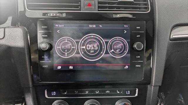 Used 2018 Volkswagen GTI SE image 30