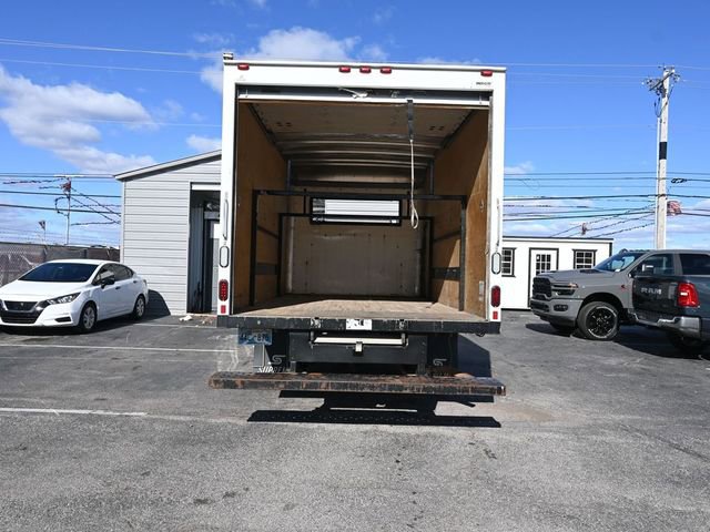 Used 2017 Chevrolet Express 3500 image 26