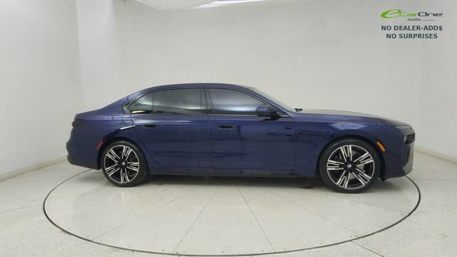 Used 2023 BMW 760i xDrive AWD/4WD image 64
