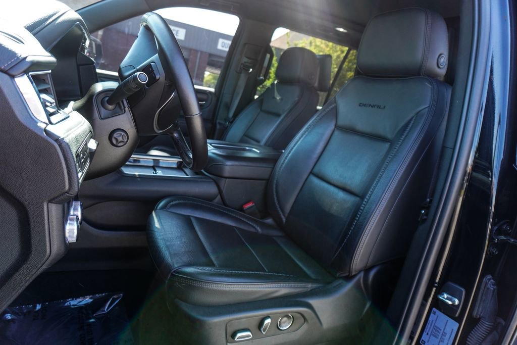 Used 2021 GMC Yukon Denali w/ Denali Premium Package image 6