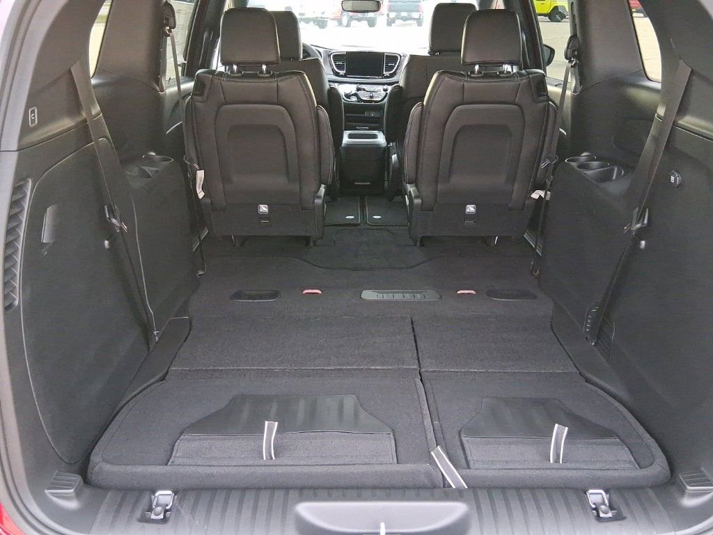 New 2026 Chrysler Pacifica Select image 19