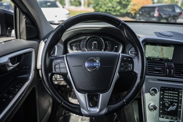 Used 2017 Volvo XC60 T6 Dynamic w/ Climate Package AWD/4WD image 29