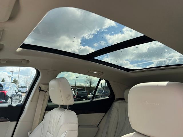 Certified 2023 Buick Envision Avenir image 28