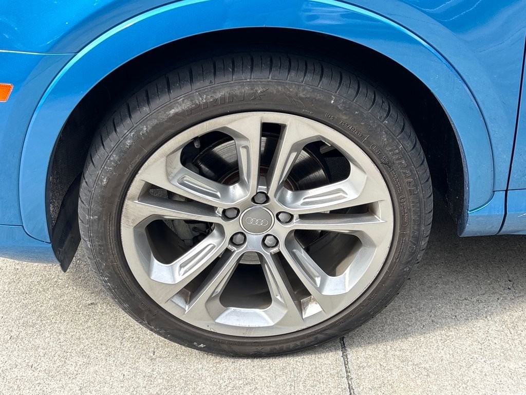 Used 2016 Audi Q3 2.0T Premium Plus w/ Technology Package image 12