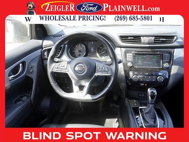 Used 2020 Nissan Rogue Sport SL image 12