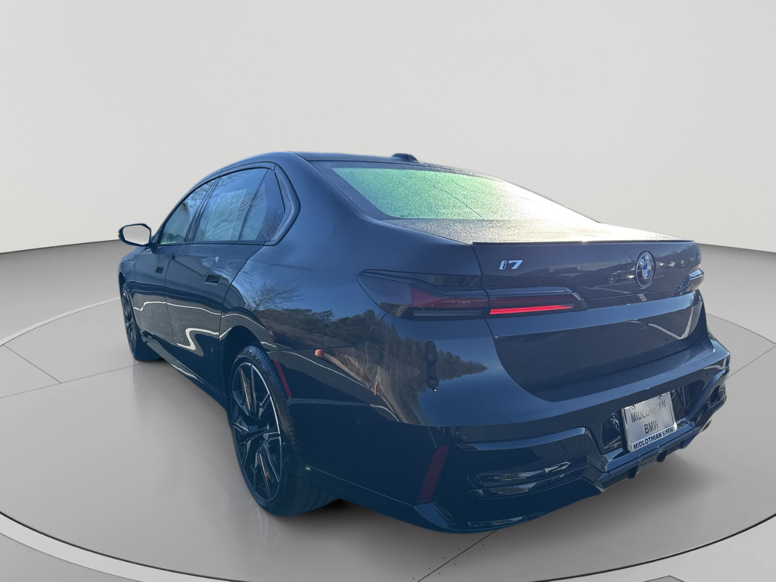 New 2026 BMW i7 M70 AWD/4WD image 27