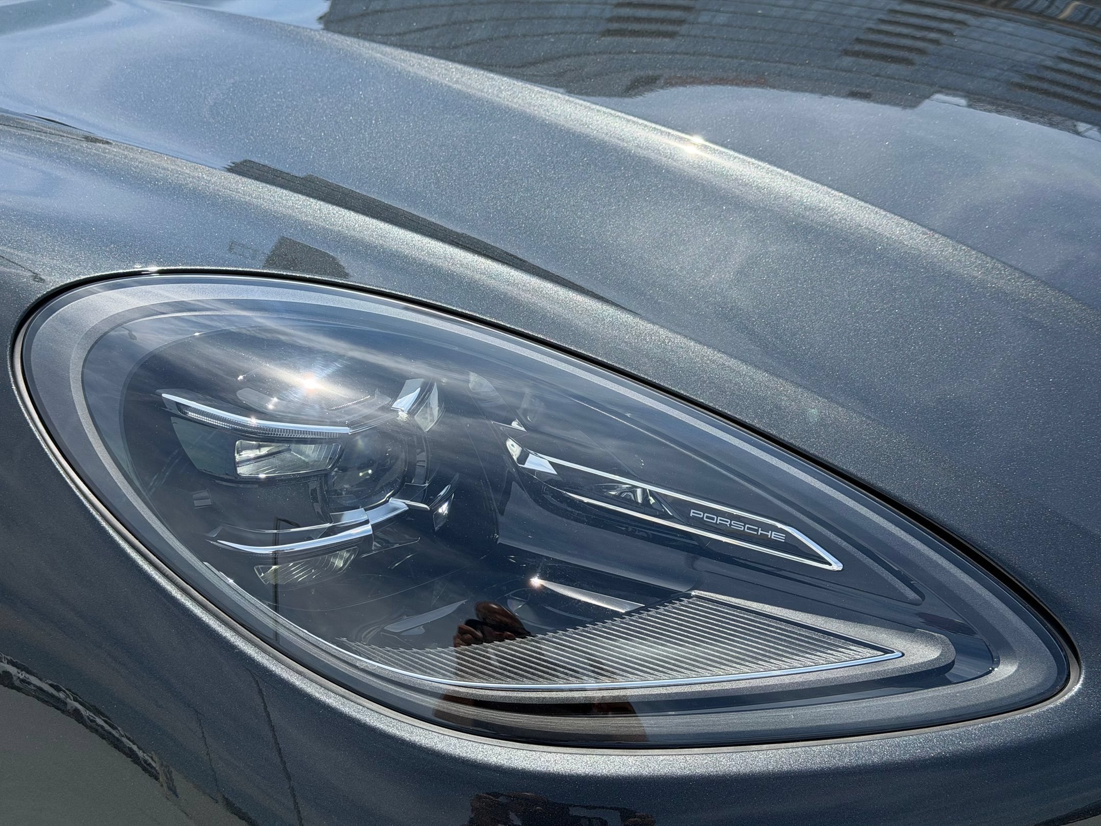 Used 2026 Porsche Macan AWD/4WD image 12