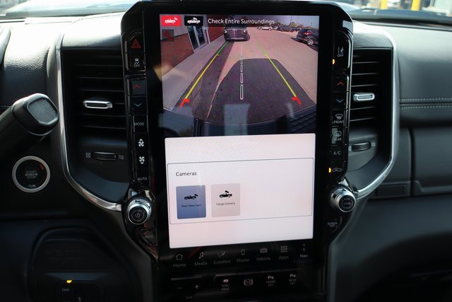 Used 2025 RAM 2500 Laramie image 27