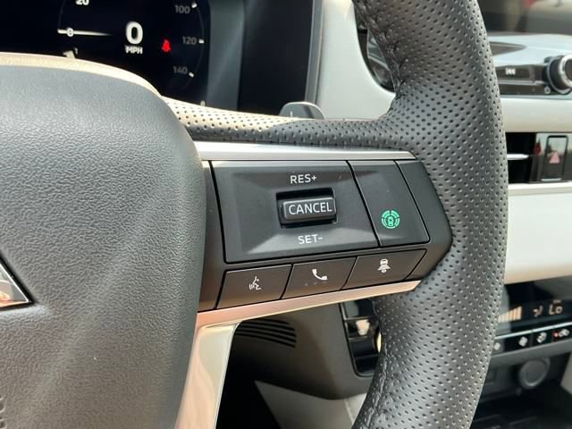 New 2025 Mitsubishi Outlander SE image 15