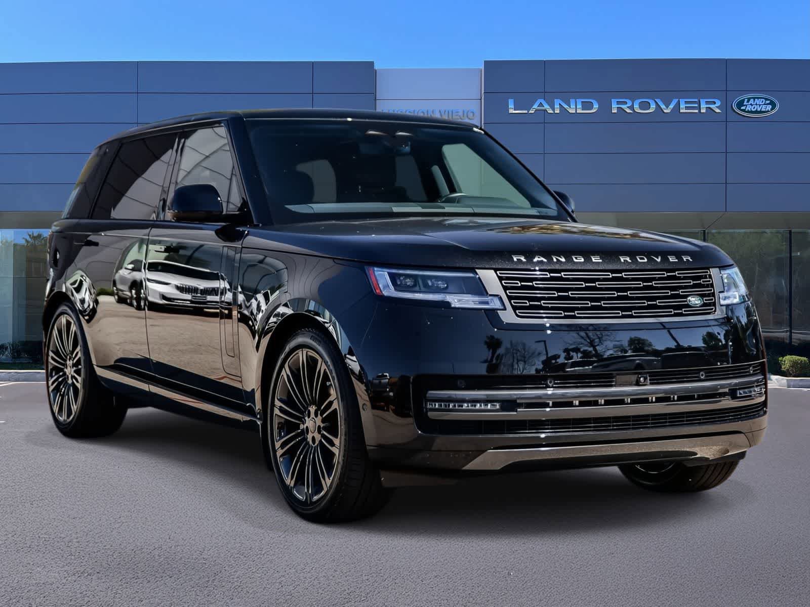 New 2026 Land Rover Range Rover Long Wheelbase SE image 3