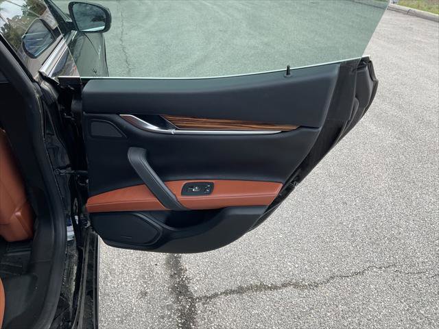 Used 2017 Maserati Ghibli S image 24