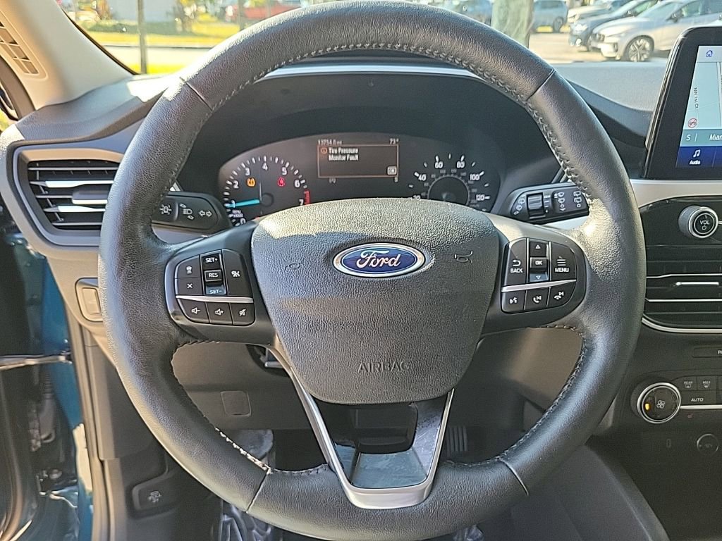 Used 2020 Ford Escape SEL image 15