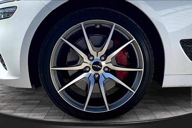 Used 2025 Genesis G70 2.5T image 35