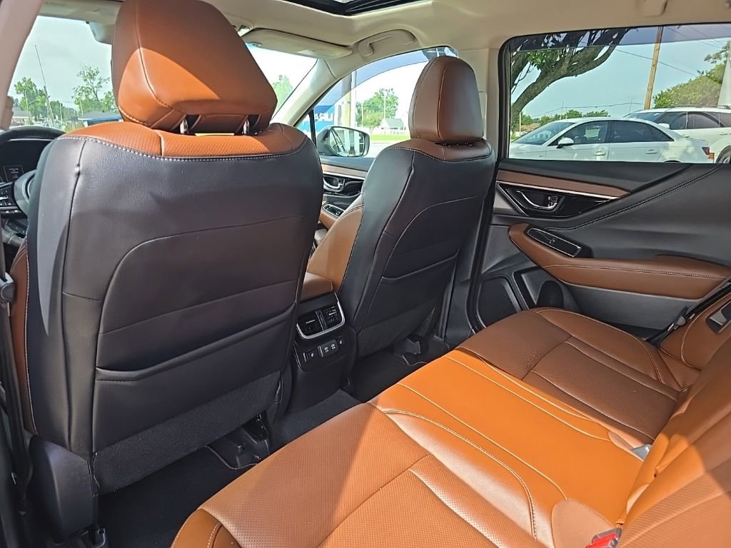 Used 2020 Subaru Outback Touring w/ Popular Package #2 AWD/4WD image 28