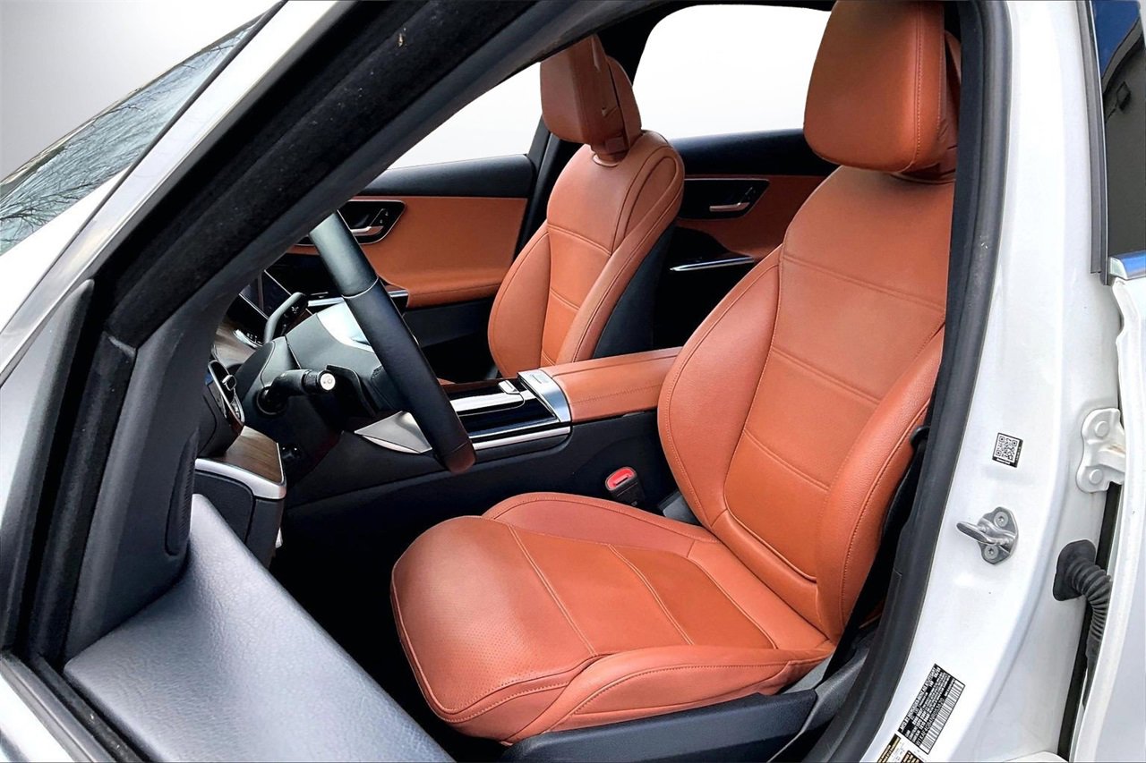 Used 2022 Mercedes-Benz C 300 Sedan image 21