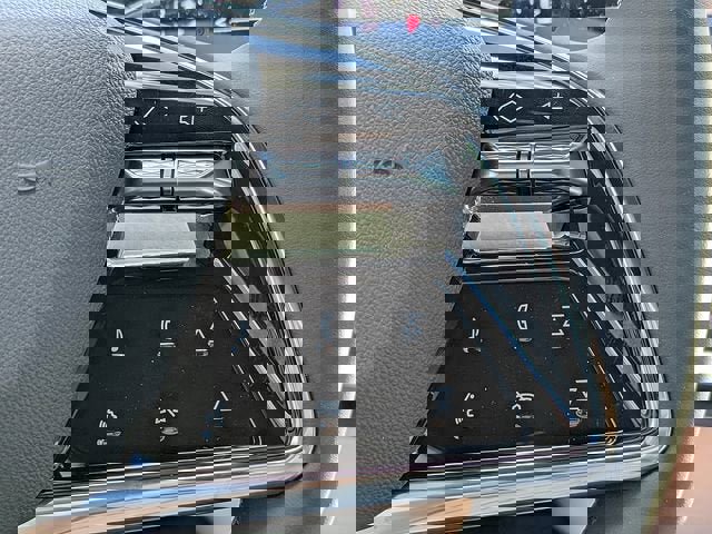 New 2026 Cadillac Lyriq Luxury image 28