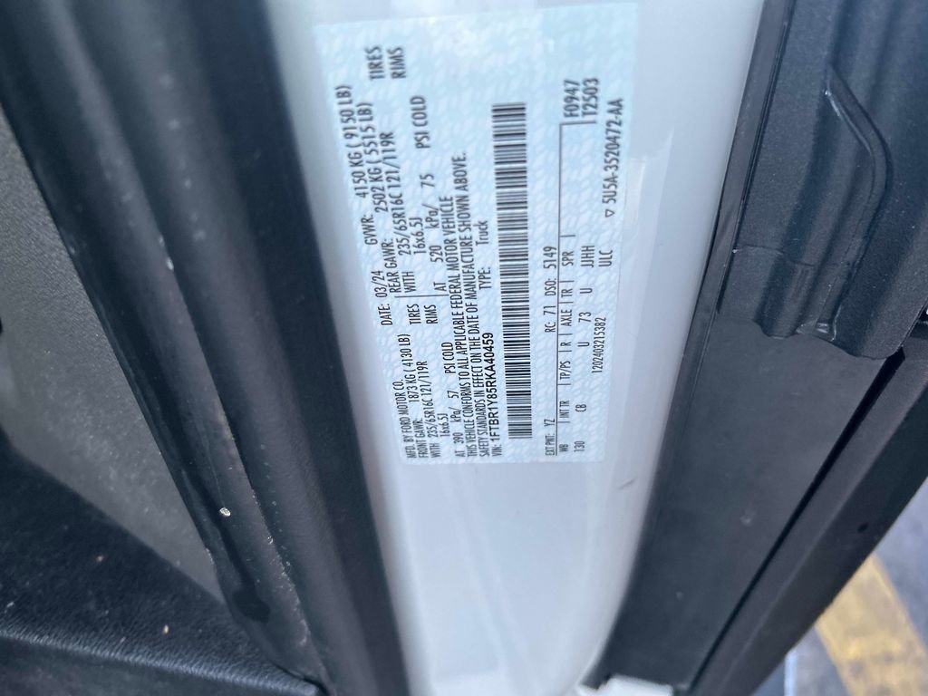 Used 2024 Ford Transit 250 Low Roof w/ Exterior Upgrade Package RWD image 33