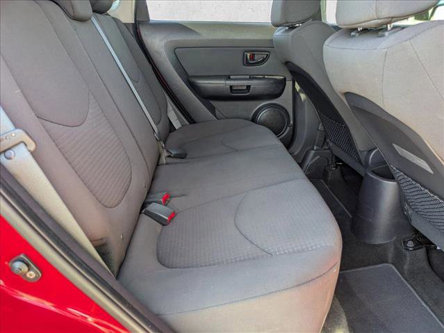 Used 2013 Kia Soul image 17