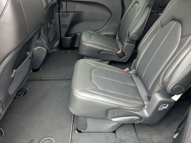New 2026 Chrysler Voyager LX FWD image 24