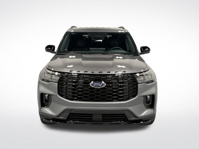 New 2026 Ford Explorer ST-Line w/ ST-Line Street Pack RWD image 3