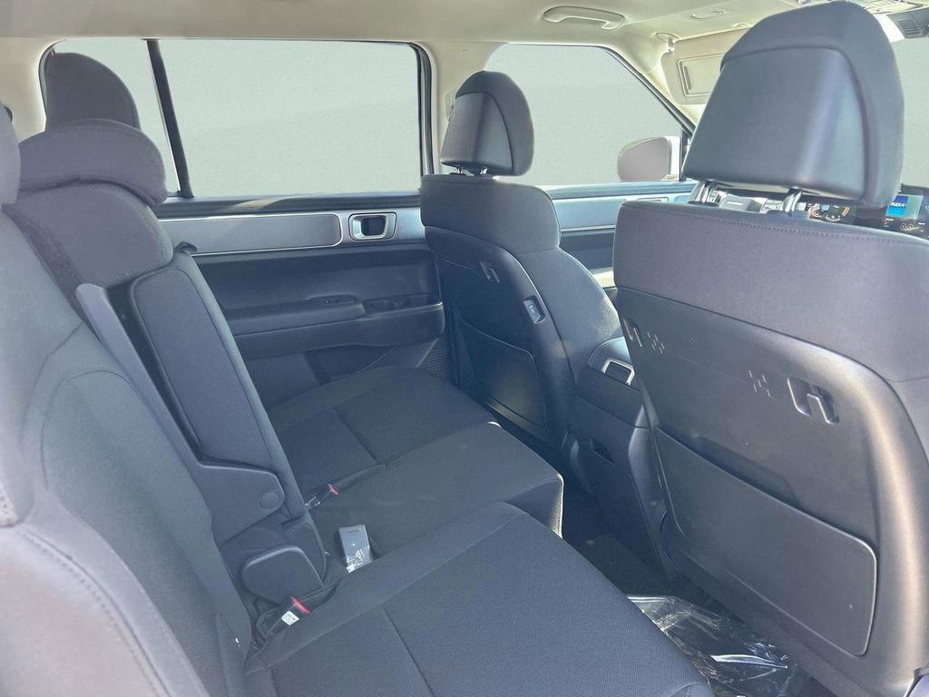New 2026 Hyundai Santa Fe SE FWD image 22