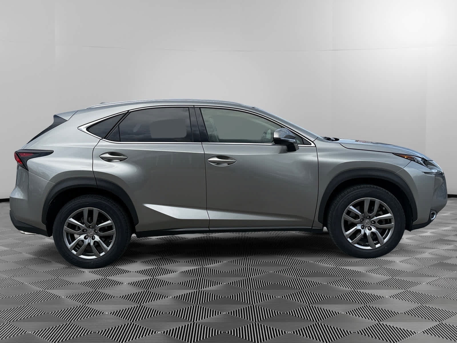 Used 2015 Lexus NX 200t AWD w/ Luxury Package image 6