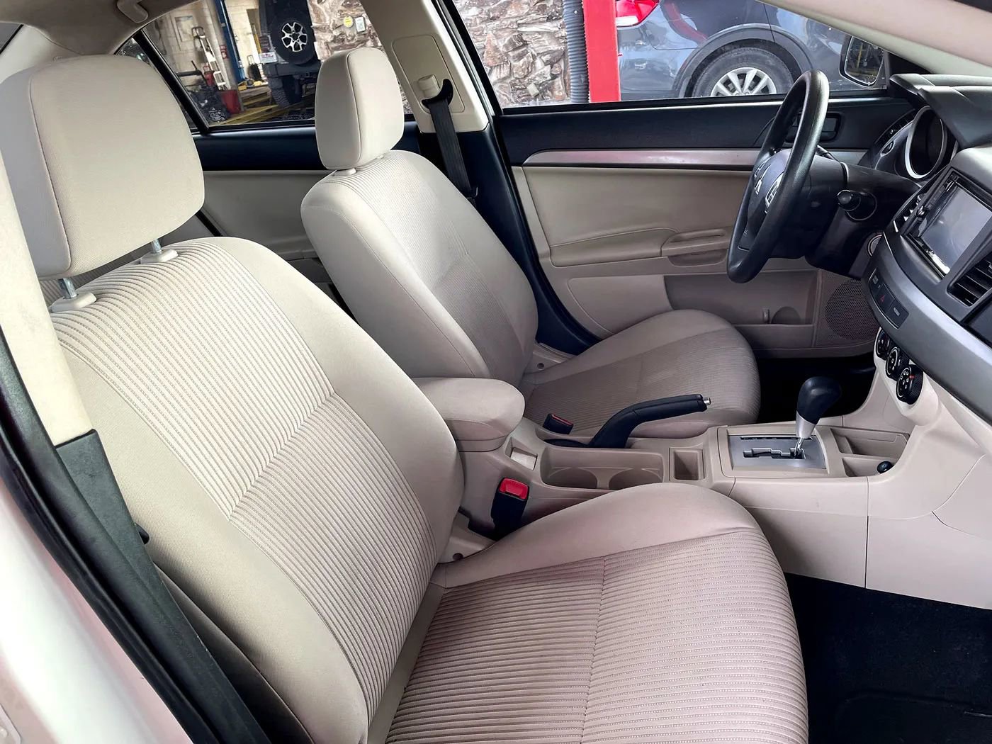 Used 2014 Mitsubishi Lancer ES image 12