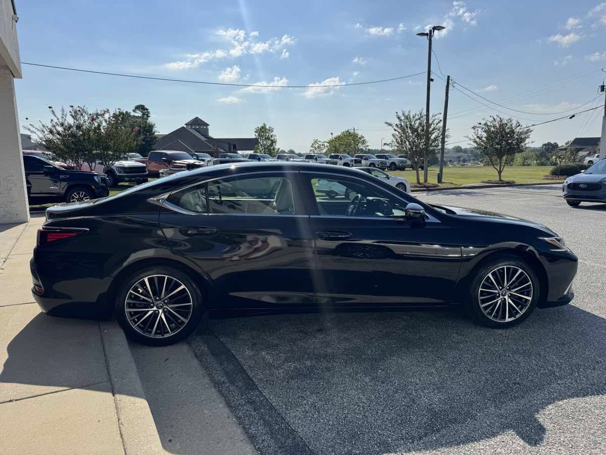 Used 2023 Lexus ES 350 w/ Premium Package FWD image 40