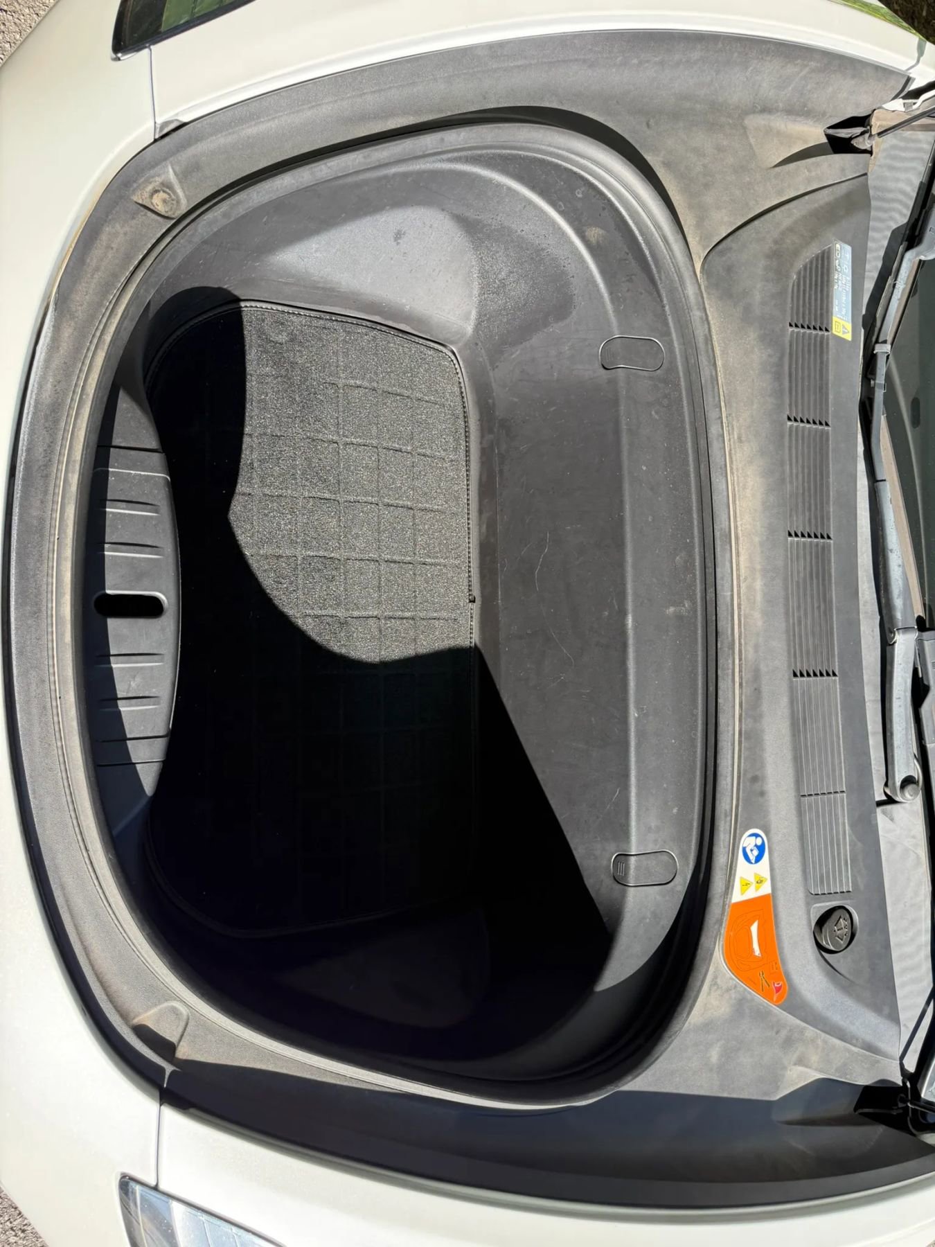 Used 2018 Tesla Model 3 Long Range RWD image 7