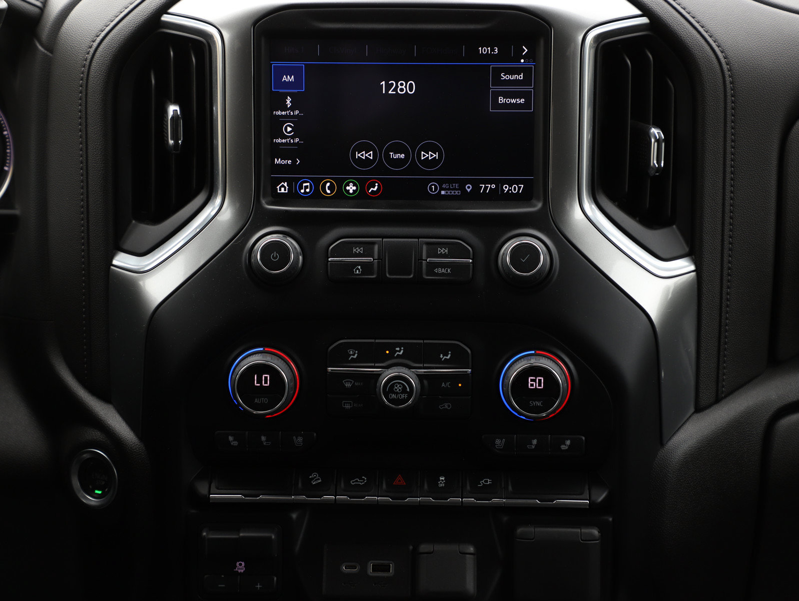 Used 2022 Chevrolet Silverado 2500 LTZ AWD/4WD image 17