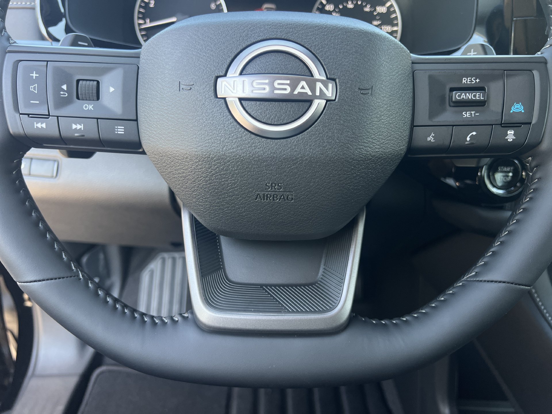 New 2026 Nissan Pathfinder SV FWD image 9
