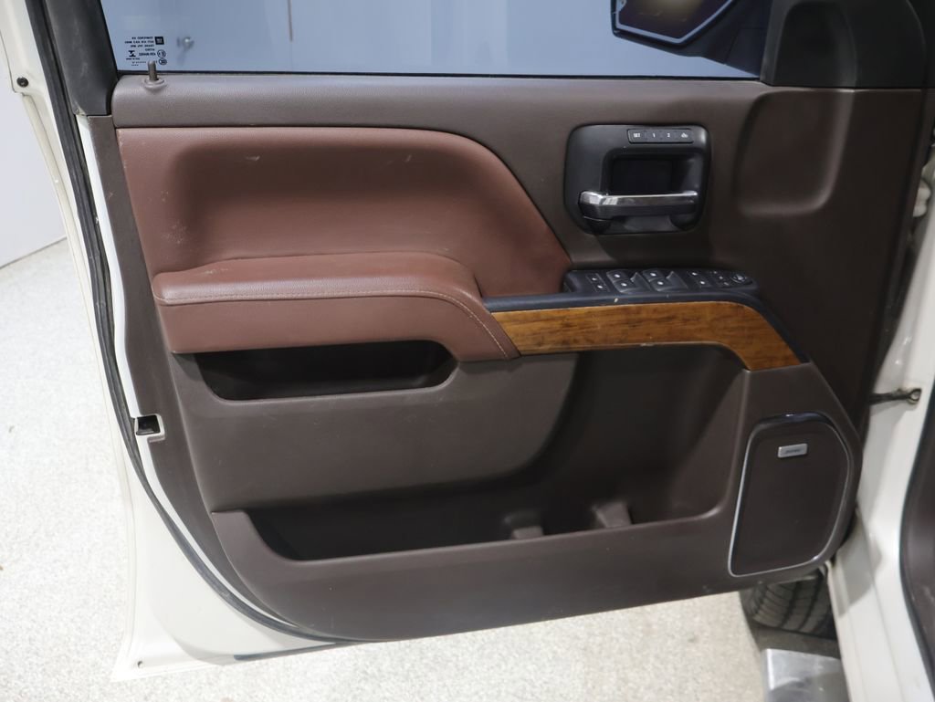 Used 2014 Chevrolet Silverado 1500 High Country image 14