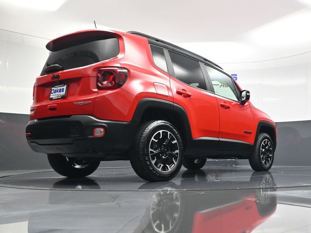 Used 2023 Jeep Renegade Trailhawk w/ Sun/Sound Group image 43