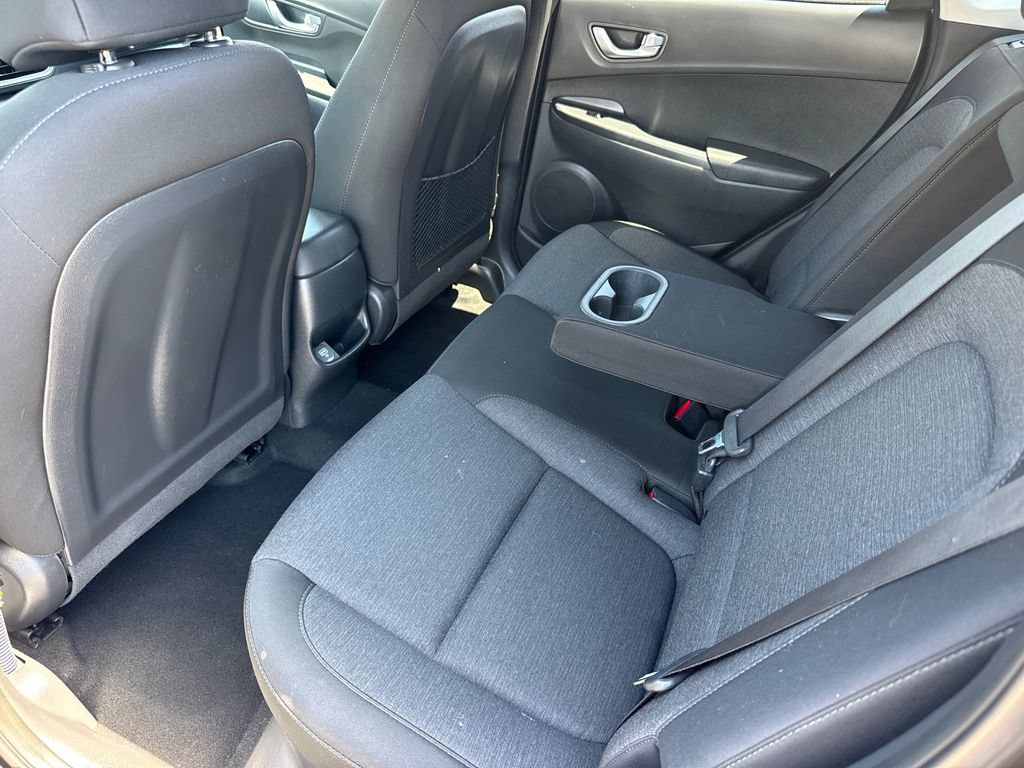 Used 2023 Hyundai Kona SE FWD image 19