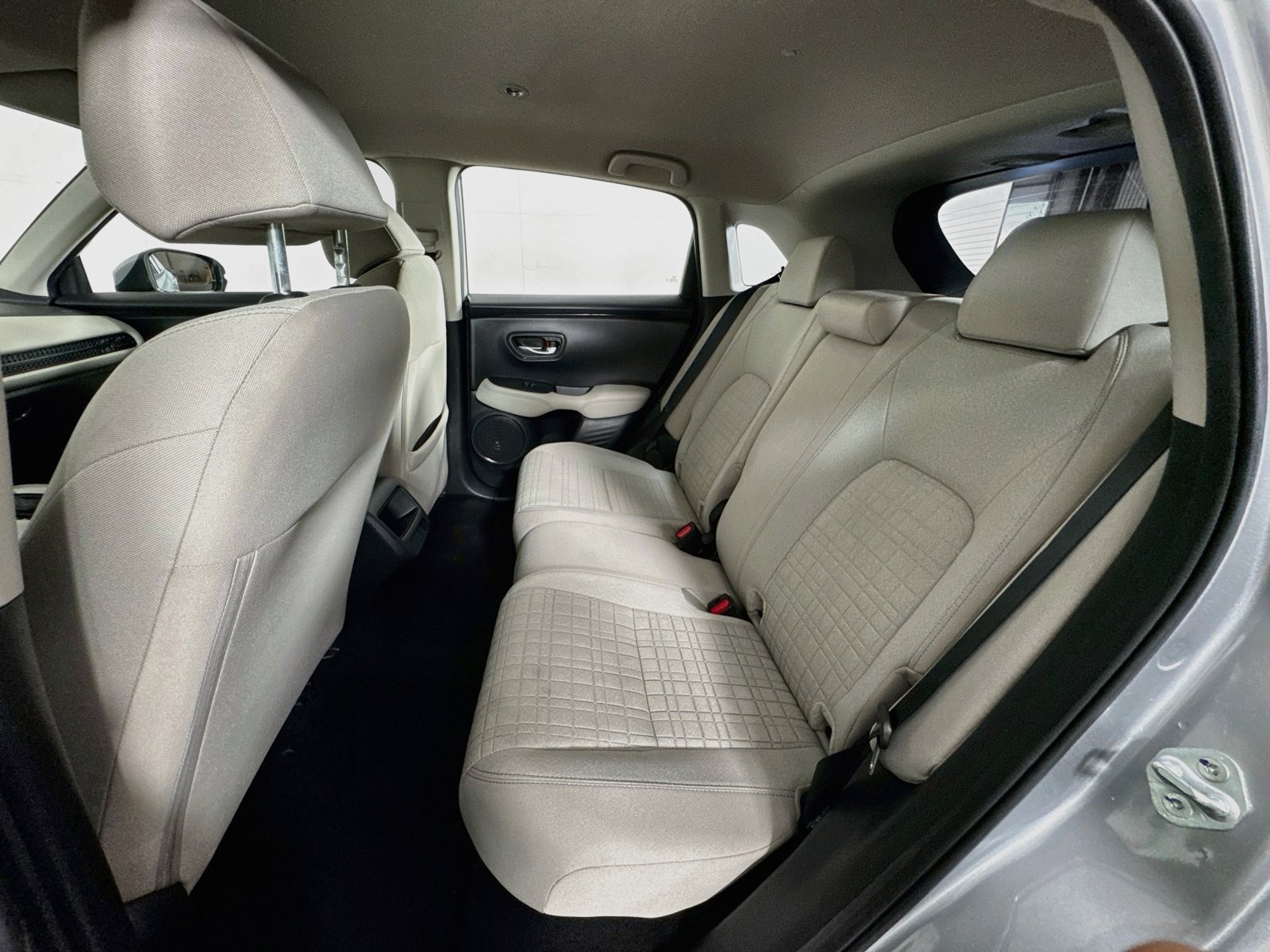 Used 2025 Honda HR-V LX image 23
