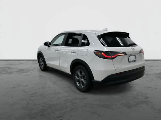 Certified 2027 Honda HR-V LX image 2