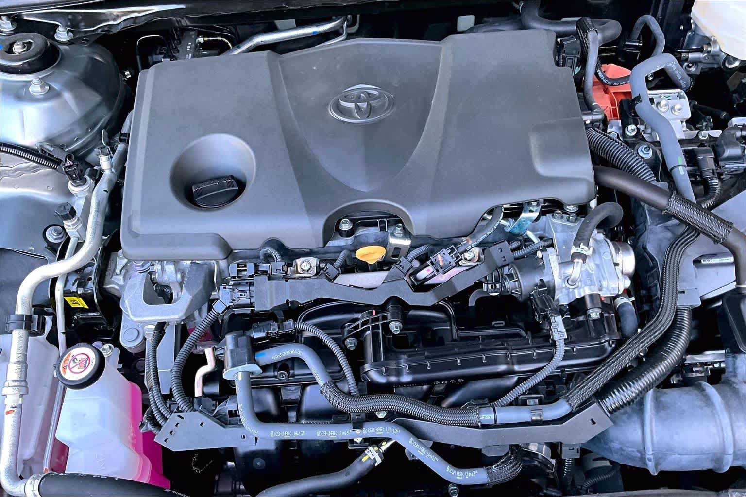 Used 2025 Toyota Camry SE w/ Multimedia Upgrade Package FWD image 33