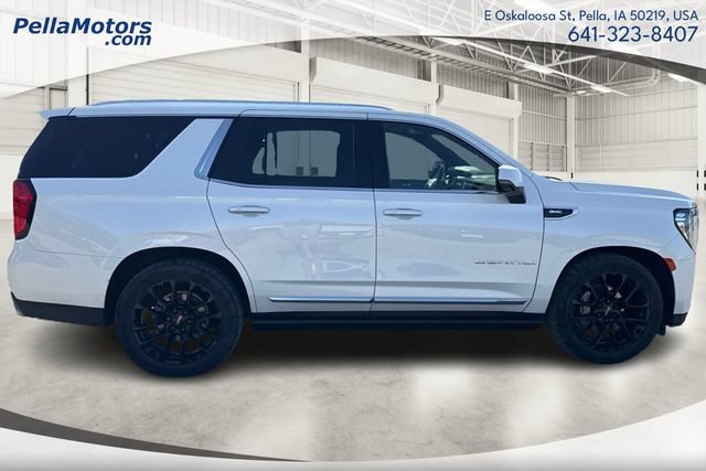 Used 2022 GMC Yukon Denali w/ Denali Reserve Package AWD/4WD image 2
