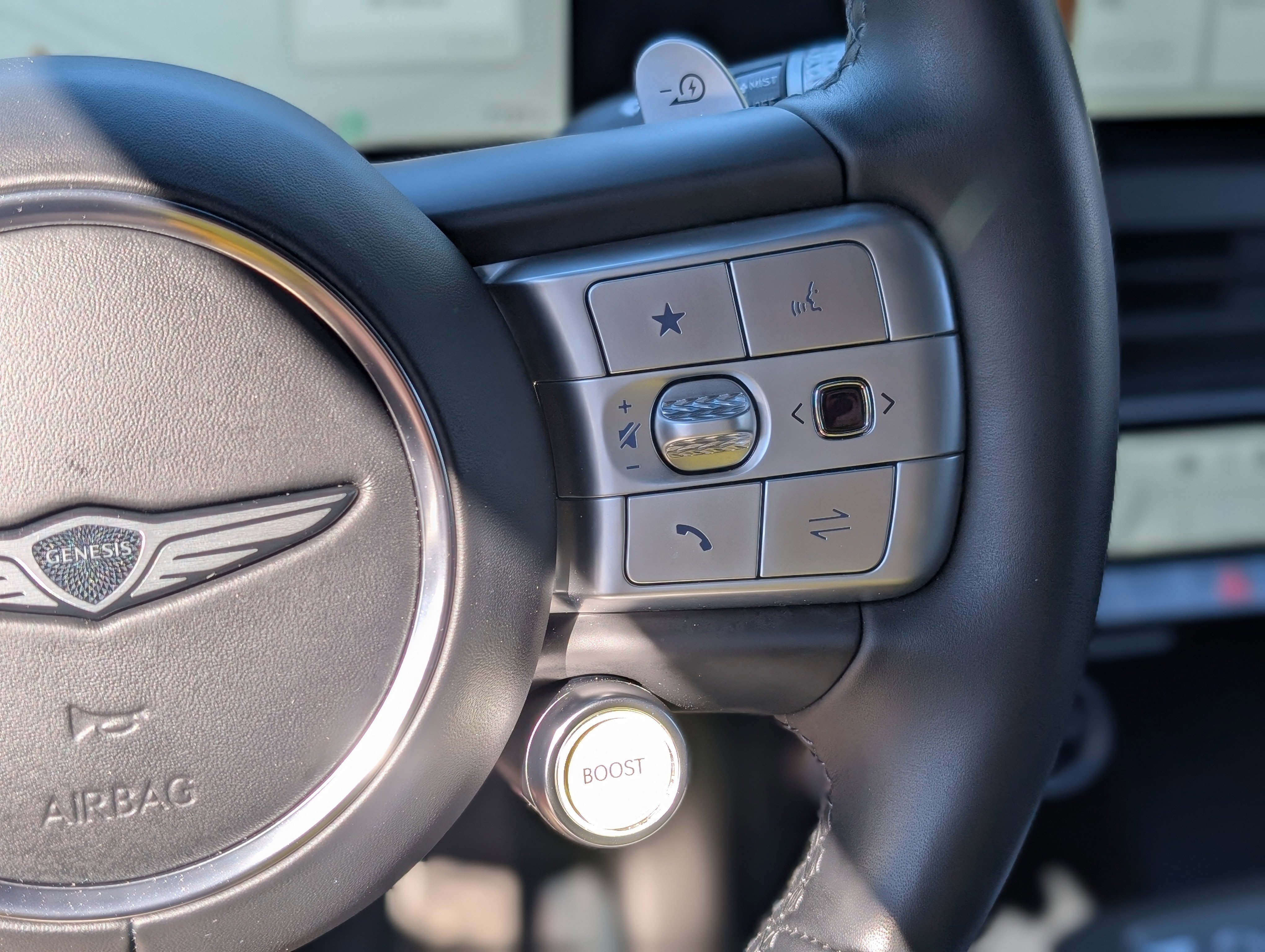 Used 2023 Genesis GV60 Performance image 22