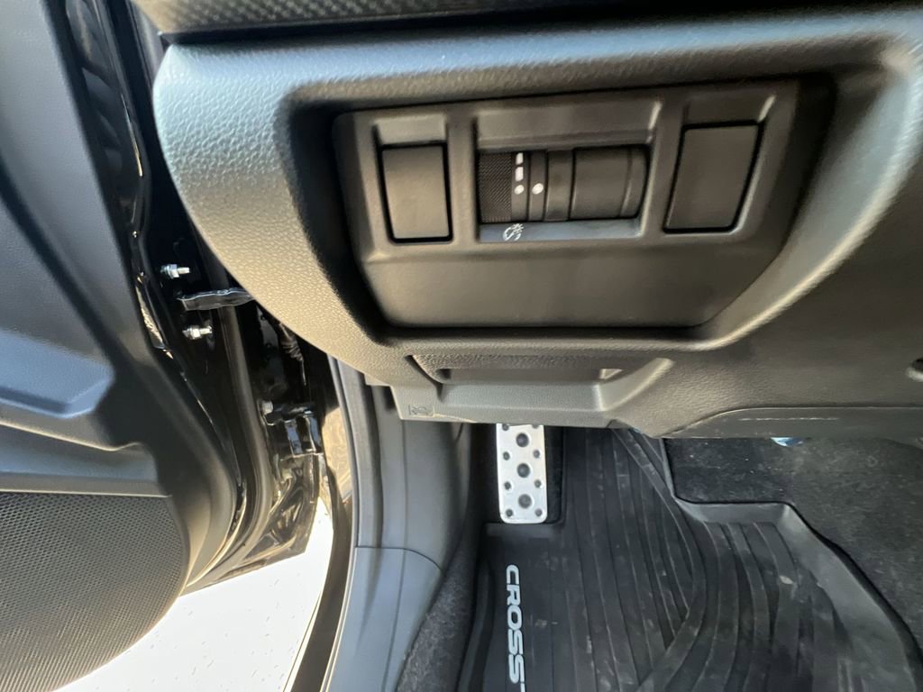 Certified 2025 Subaru Crosstrek 2.5i Sport w/ Crosstrek Mirror Package image 17