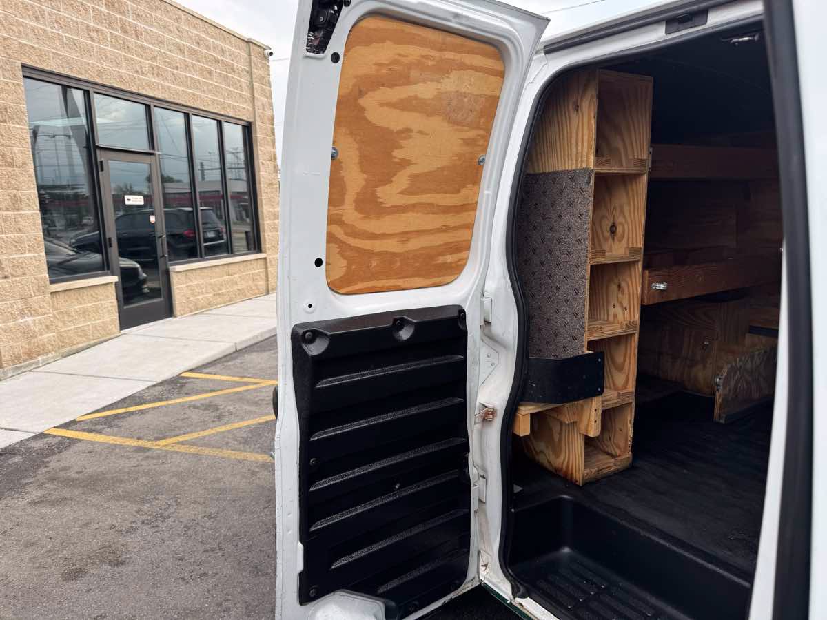 Used 2014 Chevrolet Express 1500 RWD image 29