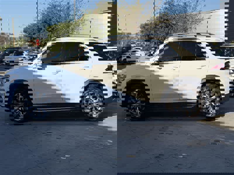 Used 2022 Mercedes-Benz GLE 350 image 3