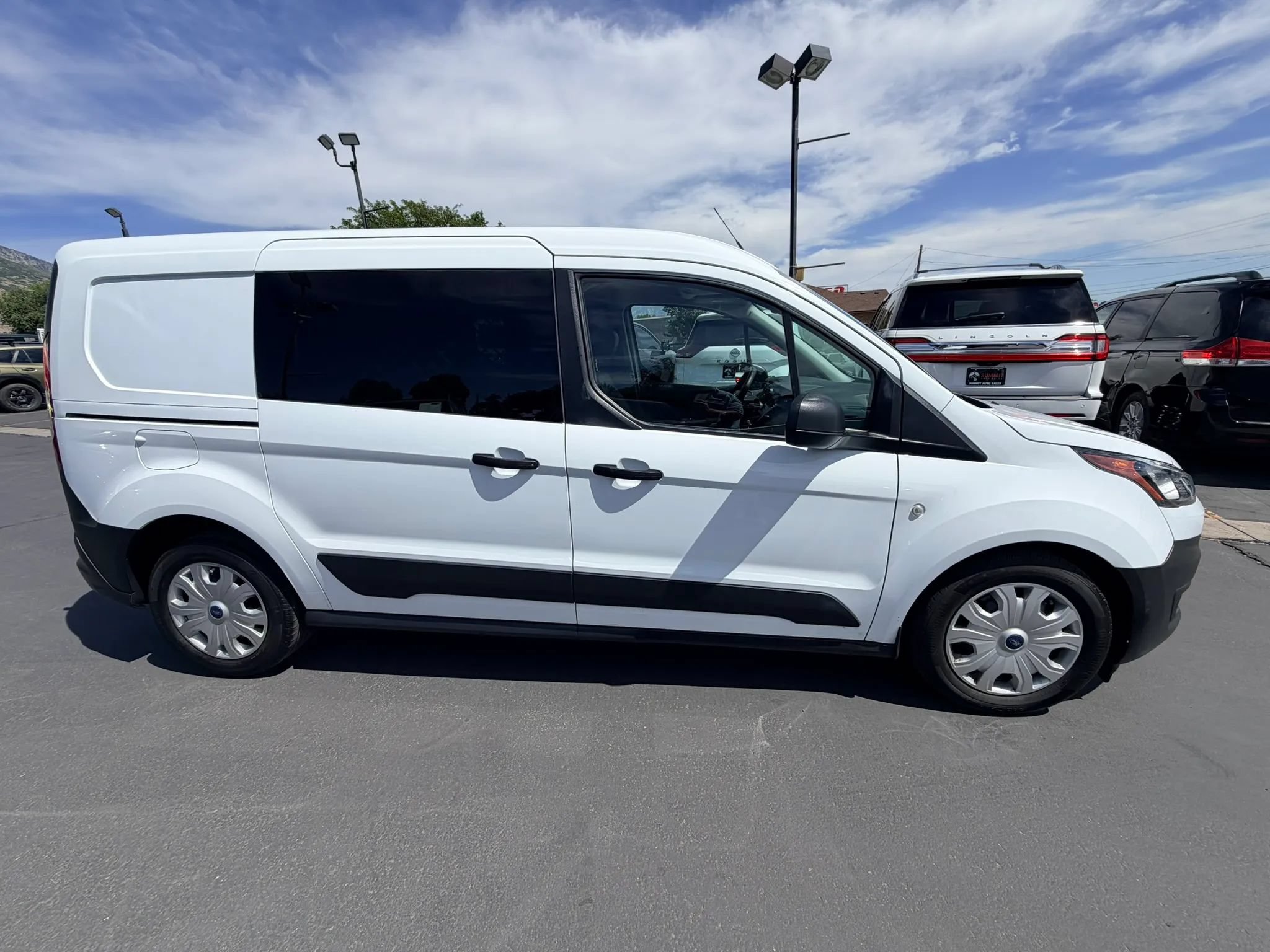 Used 2022 Ford Transit Connect XL FWD image 3