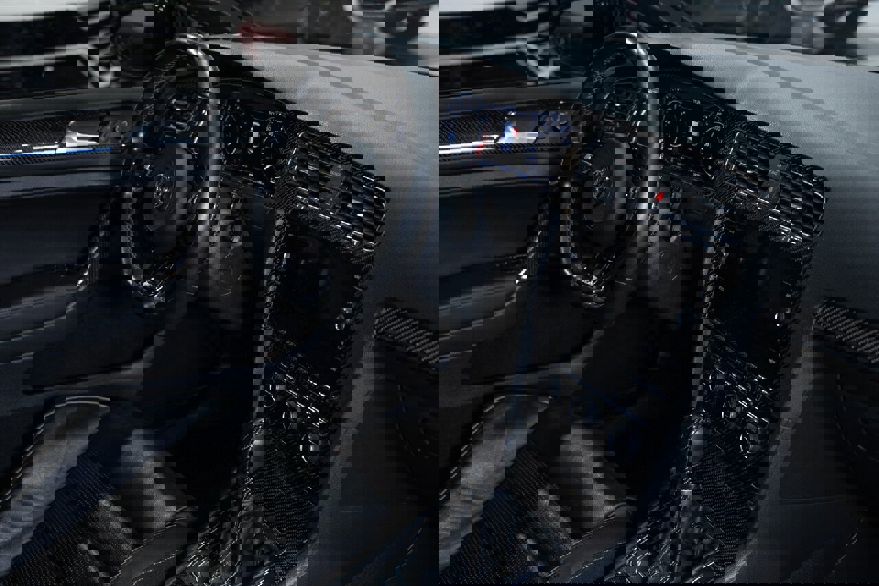 Used 2019 Volkswagen Golf R 4-Door image 60