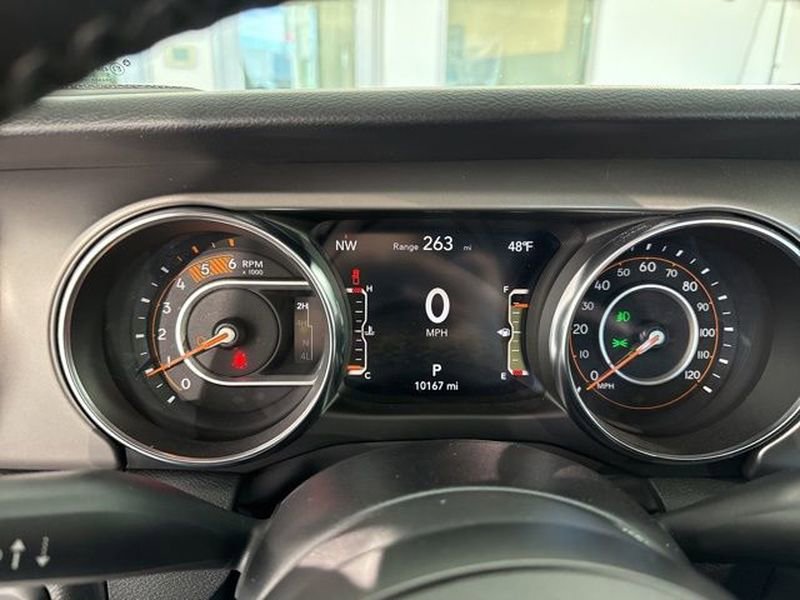 Used 2022 Jeep Gladiator Willys image 20